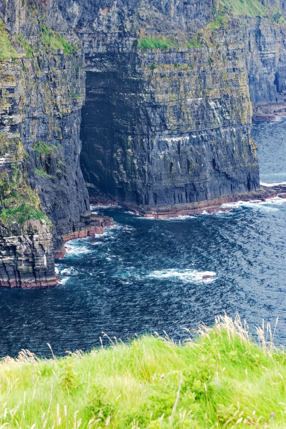 cliffs of moher edge