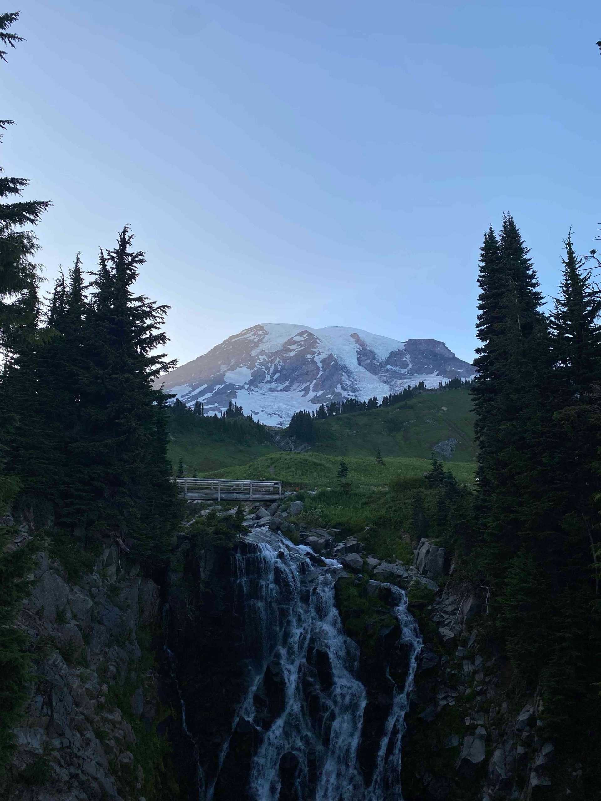 hiking mount rainier bridge