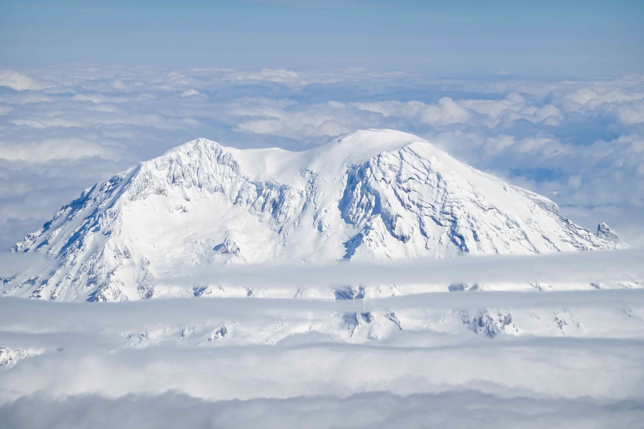 mount rainier which trial to hike